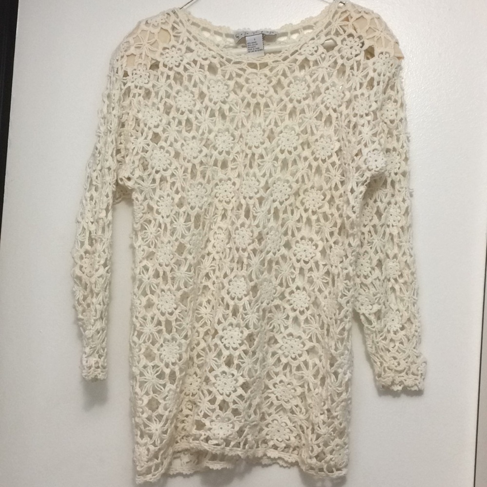 Crochet long sleeve top